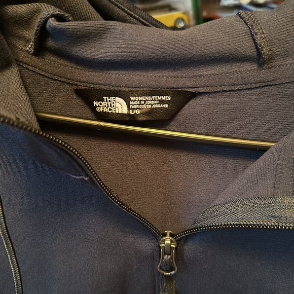 North face light zip up - Picture 2 of 3
